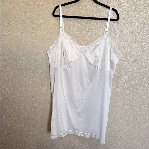 Vanity Fair Cream Nylon Slip Vintage - Picture 1 of 8